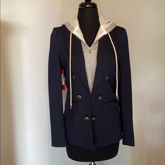 Evereve Jackets & Blazers - Adorable hoodie blazer